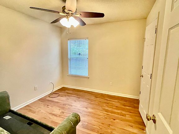 3rd image of 112 Mansfield Blvd