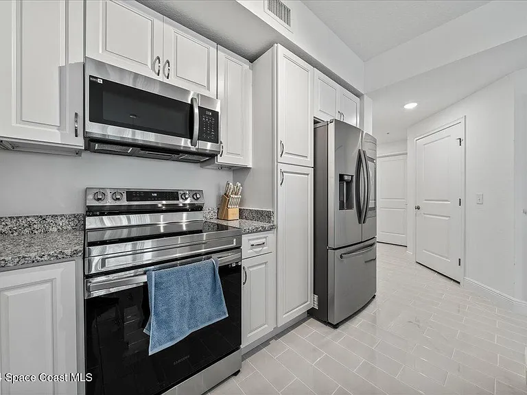 735 Pilot Ln #414 — Photo 9