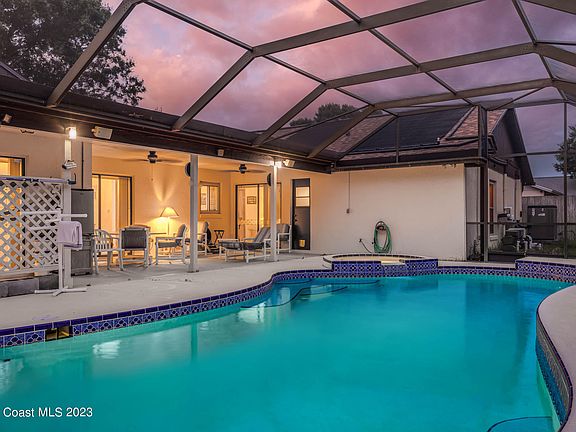 4th image of 2461 Saint Vincents Way