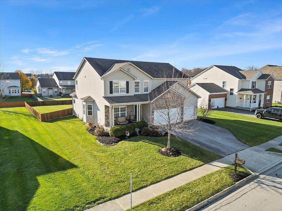 1st image of 130 Mannaseh Dr E