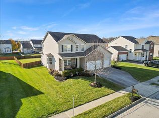 130 Mannaseh Dr E, Granville, OH 43023