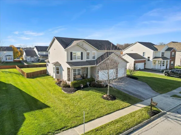 130 Mannaseh Dr E, Granville, OH 43023