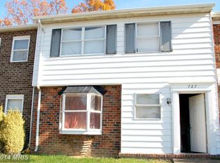 727 Anvil Rd, Fredericksburg, VA 22405