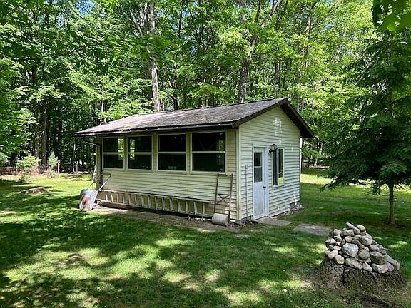 3rd image of 9231 Saint Ives Dr