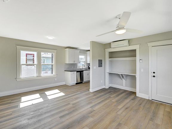 5th image of 1048 E 5th St APT B