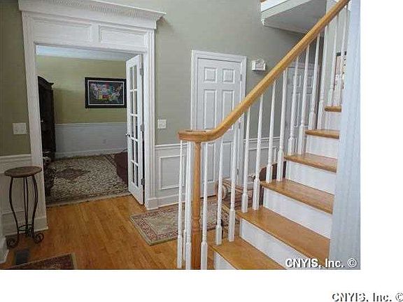 3rd image of 8240 Hoyt Farm