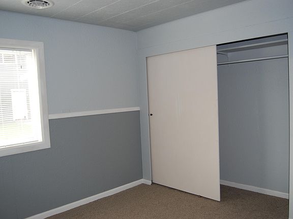 4th image of 3870 Wellington St