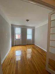 Rented by Aimee Grodanz, LREB