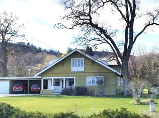 712 Jasmine St, Omak, WA 98841