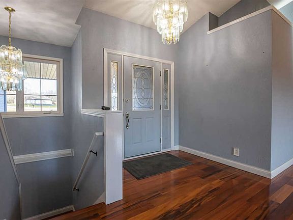 4th image of 5411 Oak Hill Ct