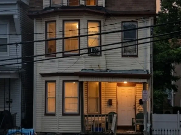 94 Peabody Pl, Newark City, NJ 07104