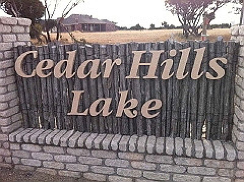 1st image of 290 Cedar Lake Dr