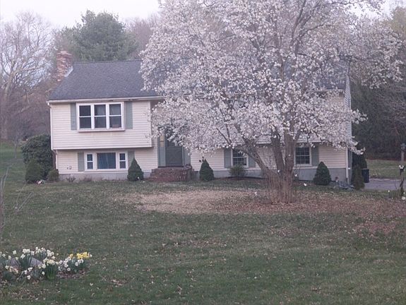 2nd image of 33 Myrtle St