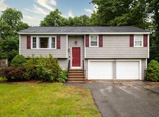 2 Greenmeadow Dr, North Reading, MA 01864