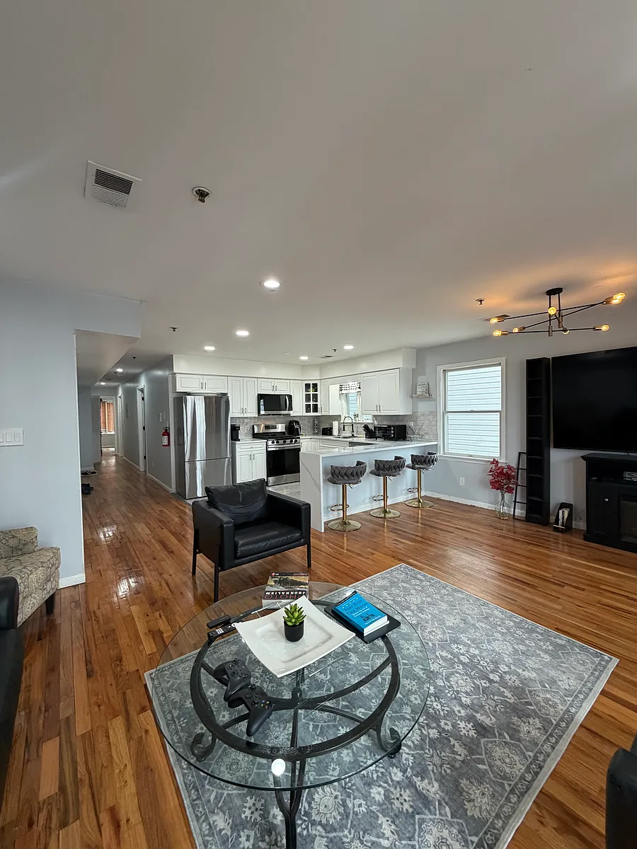 Building Photo - 253 Terrace Ave #2