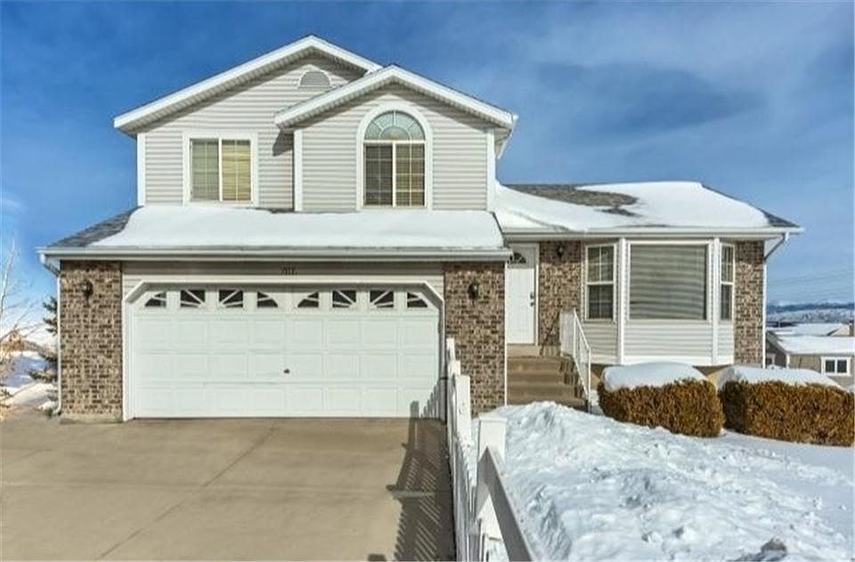 1st image of 5898 W Rogue River Ct