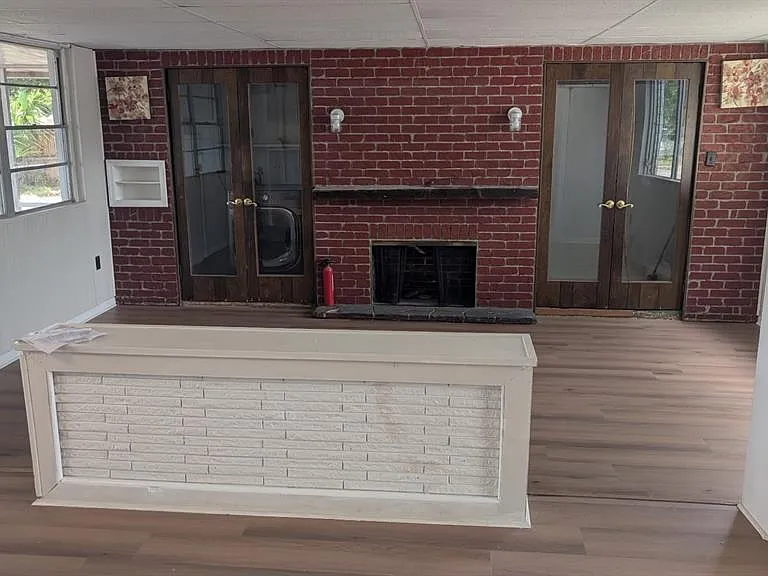 714 Governors Ave — Photo 2