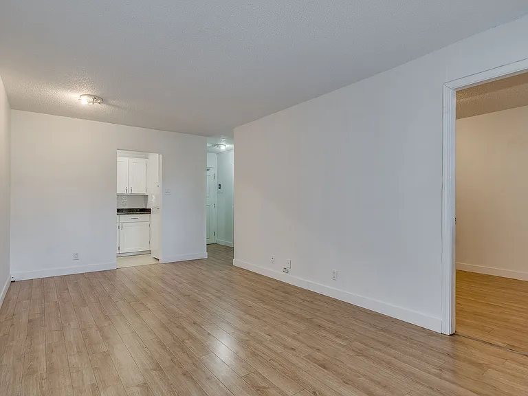 695 SE Marine Dr #605 — Photo 33