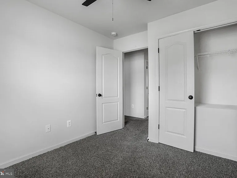 2437 Drake Ln — Photo 11