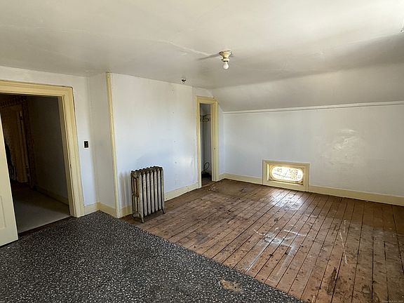 29th image of this home