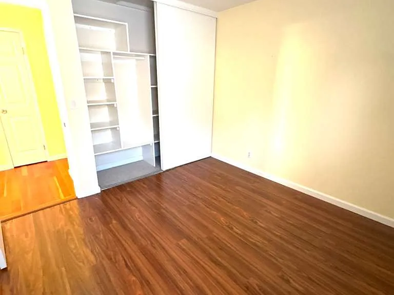 Albatross Dr — Photo 26