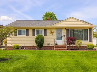 4588 Winter Ln, Brooklyn, OH