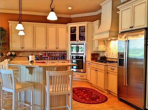5th image of 804 Golden Bear Dr