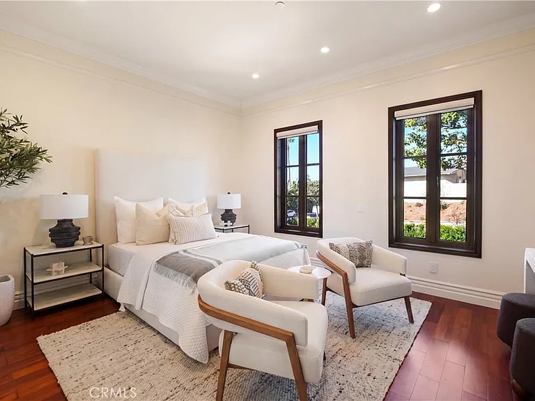 2027 Santiago Dr — Photo 19
