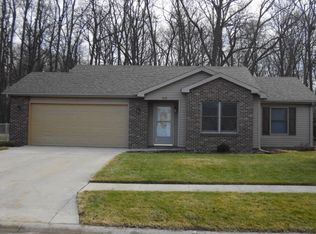 1410 Beckland Dr, Angola, IN 46703