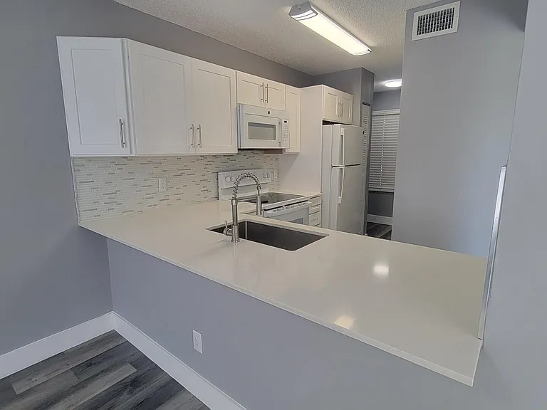 969 Coral Club Dr #969 — Photo 13