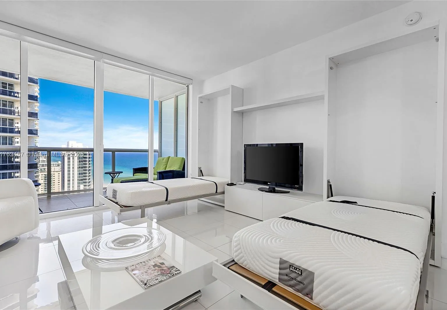 Beach Club Two Condo — Photo 4