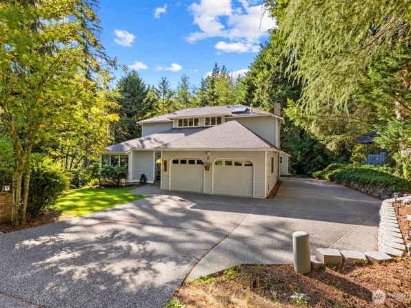 14205 Crown Point Place NW, Silverdale, WA 98383