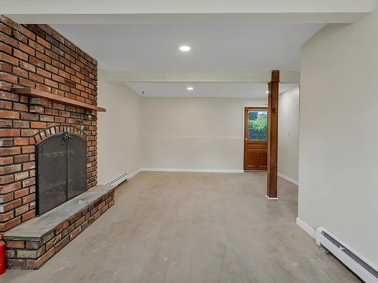 8 Fern Dr — Photo 19