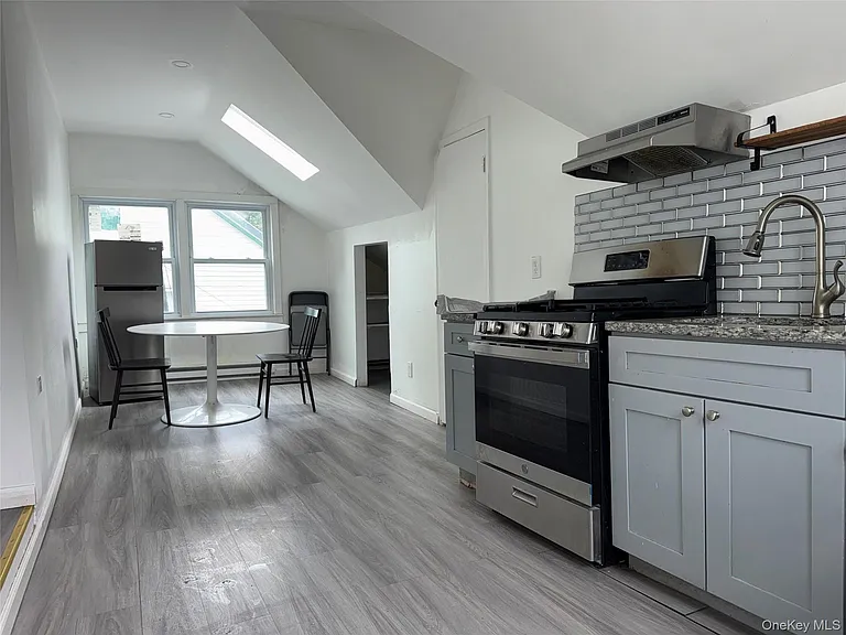 300 Highland Ave #7 — Photo 4
