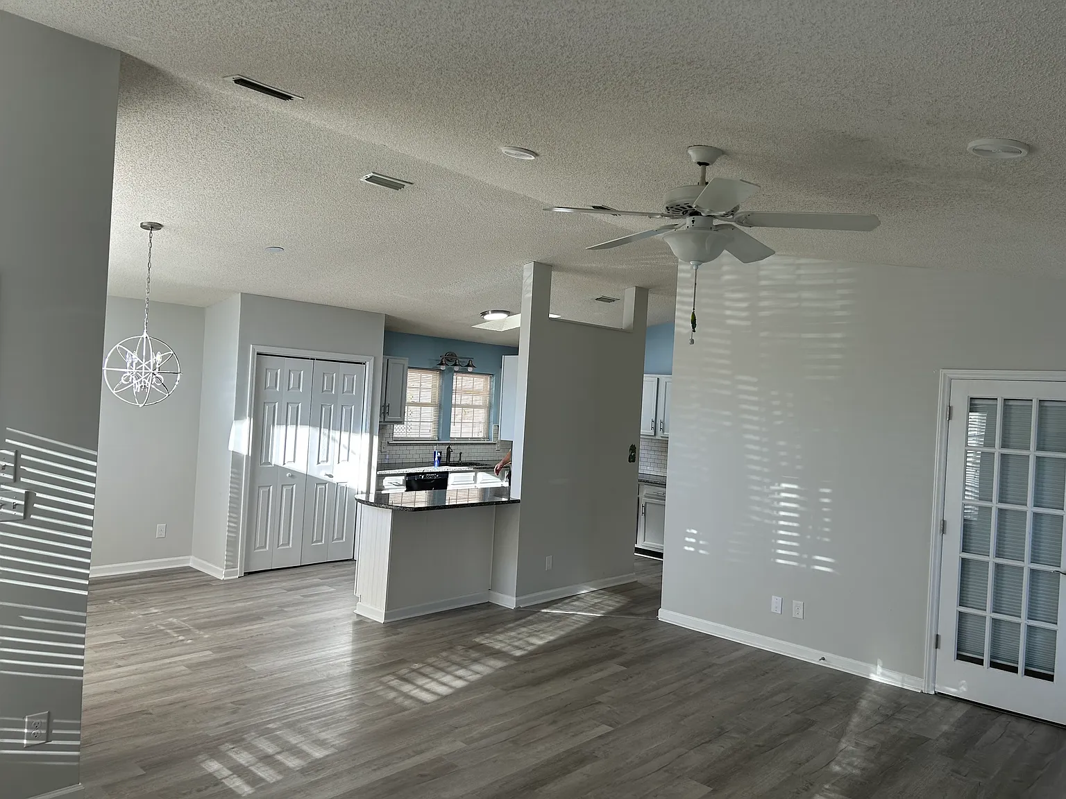 3 bed, 1601 sqft, $2,100 — Photo 4