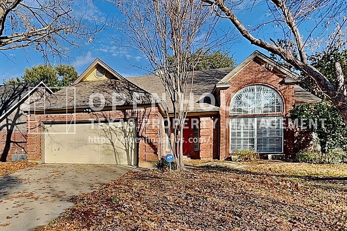 1st image of 2148 Steeplewood Dr