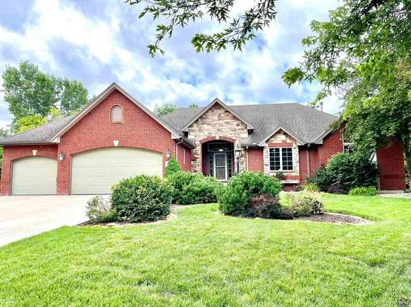 6121 SW 43rd Ter, Topeka, KS 66610