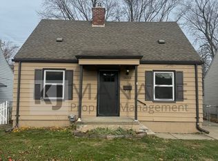 34246 Winslow St, Wayne, MI 48184