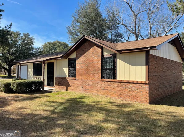 1005 Hobson St, Albany, GA 31705