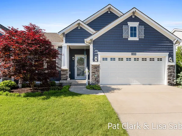 13458 Waybury Dr, Nunica, MI 49448
