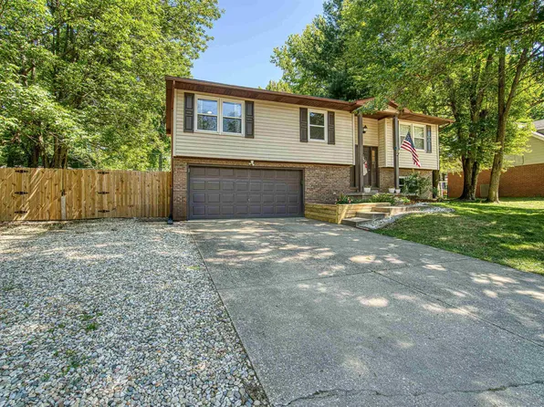 7622 Gourley Ln, Newburgh, IN 47630