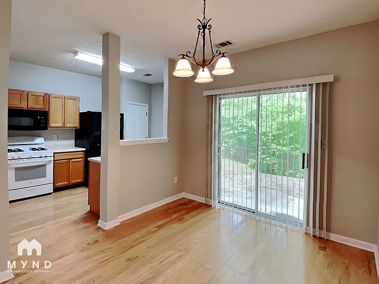 942 Tree Creek Pkwy — Photo 4
