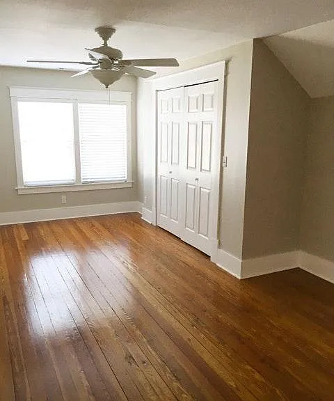 1106 Lawrence Ave — Photo 22