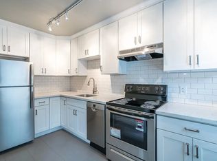 421 Summit Ave E #202, Seattle, WA 98102
