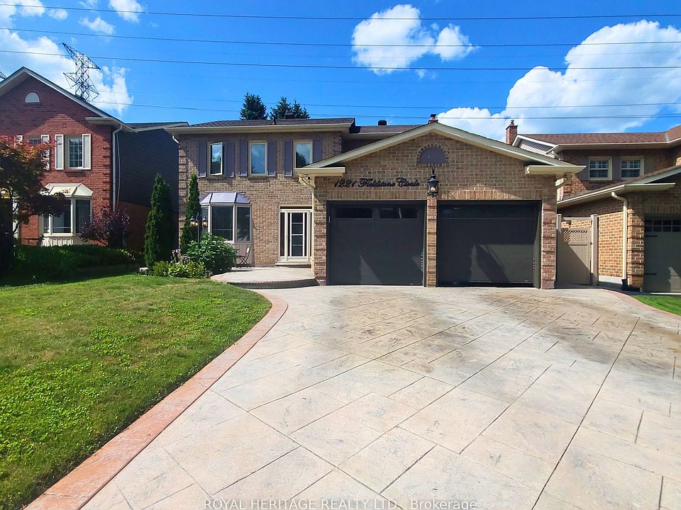 1st image of 1221 Fieldstone Cir