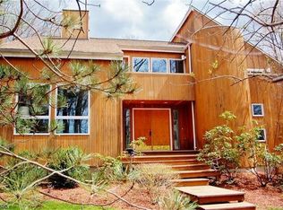1 Buckhaven Trl, Hardyston, NJ 07460
