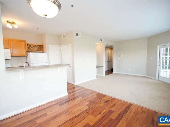 270 Riverbend Dr APT 4F, Charlottesville, VA 22911