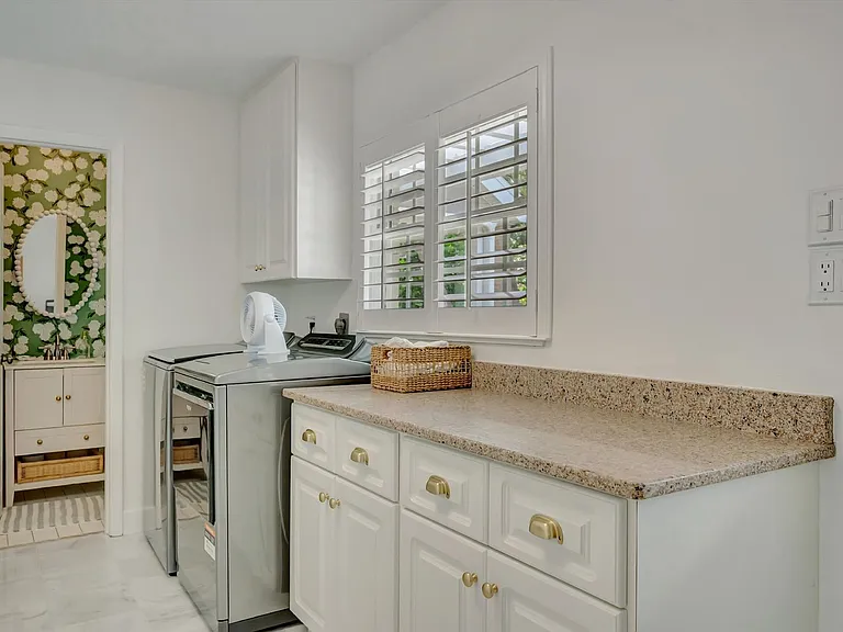 3173 Espanola Dr — Photo 25