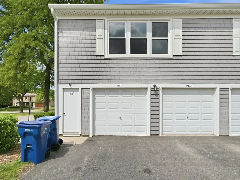 206 Nantucket Hbr #206 — Photo 2