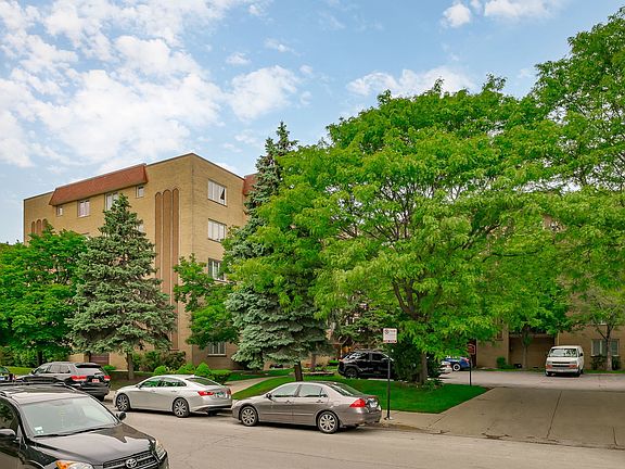 2nd image of 6400 W Belle Plaine Ave APT 309